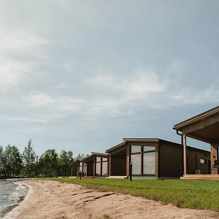 Strandis Smokehouse & Resort, Huvilat Larsmo